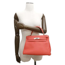 Load image into Gallery viewer, HERMES Kelly Retourne Rose texas Taurillon Clemence Size 28
