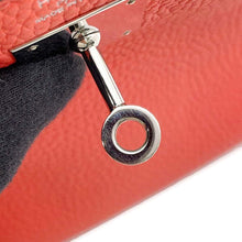 Load image into Gallery viewer, HERMES Kelly Retourne Rose texas Taurillon Clemence Size 28
