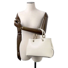 将图像加载到图库查看器中，JIMMY CHOO 2WAYHandbag White Leather
