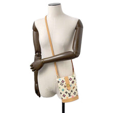 Load image into Gallery viewer, LOUIS VUITTON Envelope Pouch VanillaM83343 Monogram・Craggy
