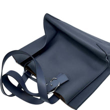 将图像加载到图库查看器中，LOEWE Buckle tote Gray335.28.Z62 Leather
