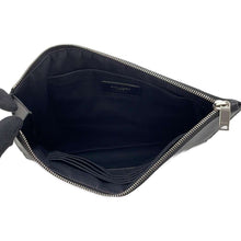 将图像加载到图库查看器中，SAINT LAURENT PARIS Zip tablet sleeve Black397294 Leather
