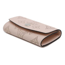 将图像加载到图库查看器中，LOUIS VUITTON Multicles 4 PinkM82760 Mahina leather
