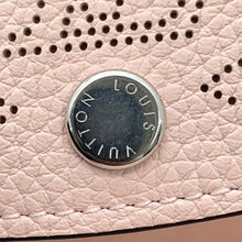 将图像加载到图库查看器中，LOUIS VUITTON Multicles 4 PinkM82760 Mahina leather
