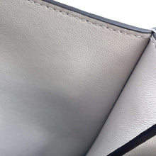 将图像加载到图库查看器中，Ferragamo GanciniMetal Clutch Bag Gray21H770 Leather
