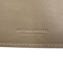 将图像加载到图库查看器中，Bottega Veneta INTRECCIATO Bi-fold Wallet Greige113993 Leather
