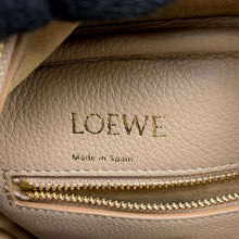 将图像加载到图库查看器中，LOEWE Amazonas BeigeA039N08X08 Leather Size 28
