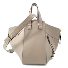 Load image into Gallery viewer, LOEWE hammock Beige Leather Size Small
