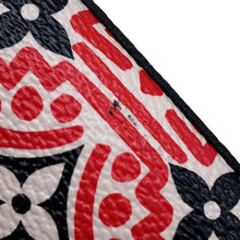 Load image into Gallery viewer, LOUIS VUITTON Truth Elizabet Claim/RougeGI0498 Monogram LV Craffiti
