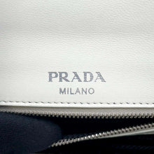 将图像加载到图库查看器中，PRADA Gathered ChainShoulder White1BD140 Leather
