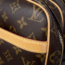 Load image into Gallery viewer, LOUIS VUITTON Reporter BeigeM45254 Monogram Size PM
