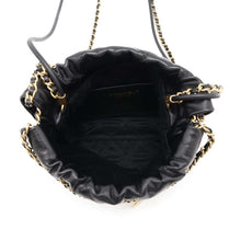 将图像加载到图库查看器中，CHANEL CHANEL22 ChainShoulder Bag BlackAS3980 Shiny Calf Leather Size Mini
