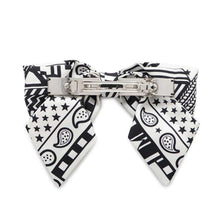 Load image into Gallery viewer, HERMES Grenelle Zig Zag Barrette Size PM Black/WhiteH241015G Silk100%
