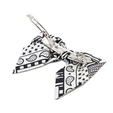 Load image into Gallery viewer, HERMES Grenelle Zig Zag Barrette Size PM Black/WhiteH241015G Silk100%
