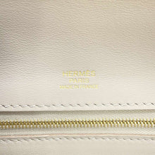 Load image into Gallery viewer, HERMES 24/24 Sac Van Quatre Verso Gris Perle/Betton Togo Leather Swift Leather Size 29
