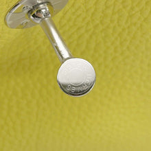 Load image into Gallery viewer, HERMES Lindy Lime Taurillon Clemence Size Mini
