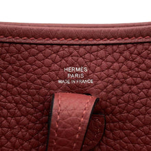 Load image into Gallery viewer, HERMES Evelyne Rouge H Taurillon Clemence Size TPM
