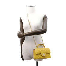 将图像加载到图库查看器中，CHANEL Matelasse Top Handle ChainShoulder Bag YellowAS2431 Lambskin
