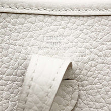 Load image into Gallery viewer, HERMES Evelyne Amazon Grease pail Taurillon Clemence Size TPM
