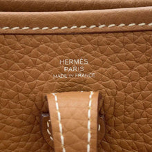 将图像加载到图库查看器中，HERMES Evelyne Gold Taurillon Clemence Size TPM
