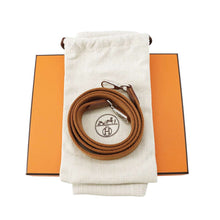 将图像加载到图库查看器中，HERMES Evelyne Gold Taurillon Clemence Size TPM
