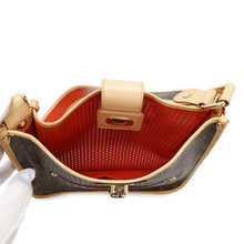 将图像加载到图库查看器中，LOUIS VUITTON Muset OrangeM95174 Monogram Perfo

