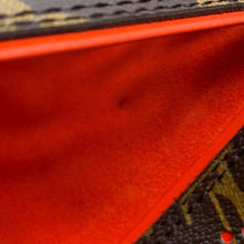 将图像加载到图库查看器中，LOUIS VUITTON Muset OrangeM95174 Monogram Perfo
