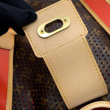 将图像加载到图库查看器中，LOUIS VUITTON Muset OrangeM95174 Monogram Perfo
