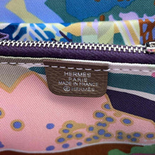 Load image into Gallery viewer, HERMES Azap compact silk in Etoupe Epsom
