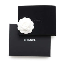 将图像加载到图库查看器中，CHANEL Matelasse L-shaped zipper compact wallet BlackAP3997 Calf Leather

