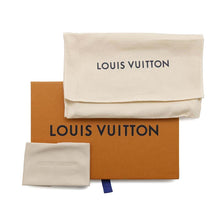 Load image into Gallery viewer, LOUIS VUITTON IPHONE 16 PRO・Folio NoirM12539 Monogram・Canvas
