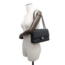 Load image into Gallery viewer, CHANEL Matelasse ChainShoulder Bag BlackA01112 Caviar Leather Size 25

