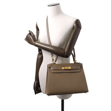Load image into Gallery viewer, HERMES Kelly Sellier Etoupe Epsom Size 28
