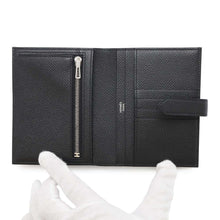 Load image into Gallery viewer, HERMES Bean compact Black Epsom
