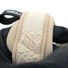 将图像加载到图库查看器中，FENDI Colibri Pumps Pink Canvas Size 34H
