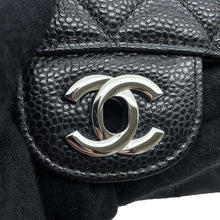 将图像加载到图库查看器中，CHANEL Matelasse W flap WChainShoulder Bag BlackA01112 Caviar Leather Size 25
