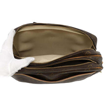 Load image into Gallery viewer, LOUIS VUITTON Reporter BrownM45252 Monogram Size GM
