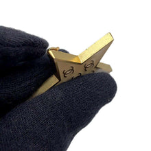 Load image into Gallery viewer, CHANEL Star motif brooch Beige/Gold Metal
