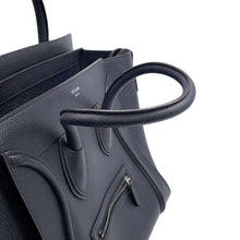 Load image into Gallery viewer, CELINE Luggage shopper Black Leather Size Medium
