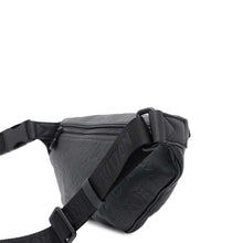 Load image into Gallery viewer, LOUIS VUITTON Discovery・Bumbag NoirM46036 Monogram Shadow Size PM
