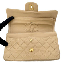 Load image into Gallery viewer, CHANEL Matelasse ChainShoulder Bag BeigeA01113 Lambskin Size 23
