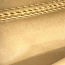 Load image into Gallery viewer, CHANEL Matelasse ChainShoulder Bag BeigeA01113 Lambskin Size 23
