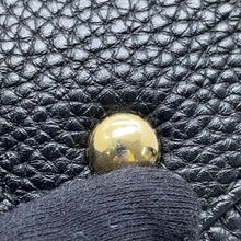 Load image into Gallery viewer, Ferragamo Amy Handbag Black21F478 Leather
