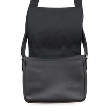 Load image into Gallery viewer, LOUIS VUITTON District NV3 NoirM30850 Taiga Leather Size PM
