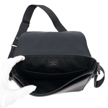 Load image into Gallery viewer, LOUIS VUITTON District NV3 NoirM30850 Taiga Leather Size PM
