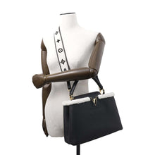 将图像加载到图库查看器中，LOUIS VUITTON Capucines BlackM59073 Taurillon Leather Shearling Size MM
