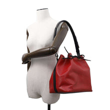 将图像加载到图库查看器中，LOUIS VUITTON Petit Noe Castilian Red/NoirM44172 Epi Leather
