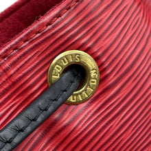 将图像加载到图库查看器中，LOUIS VUITTON Petit Noe Castilian Red/NoirM44172 Epi Leather
