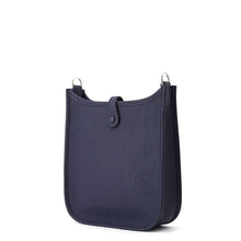 将图像加载到图库查看器中，HERMES Evelyne Blue Nuit Taurillon Clemence Size TPM
