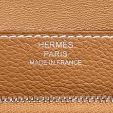 Load image into Gallery viewer, HERMES Dogon compact Gold Evercolor
